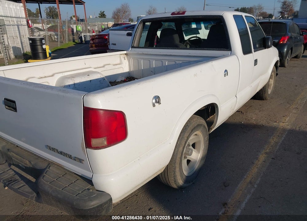 2003 CHEVROLET S-10 VIN: 1GCCS19H938169557