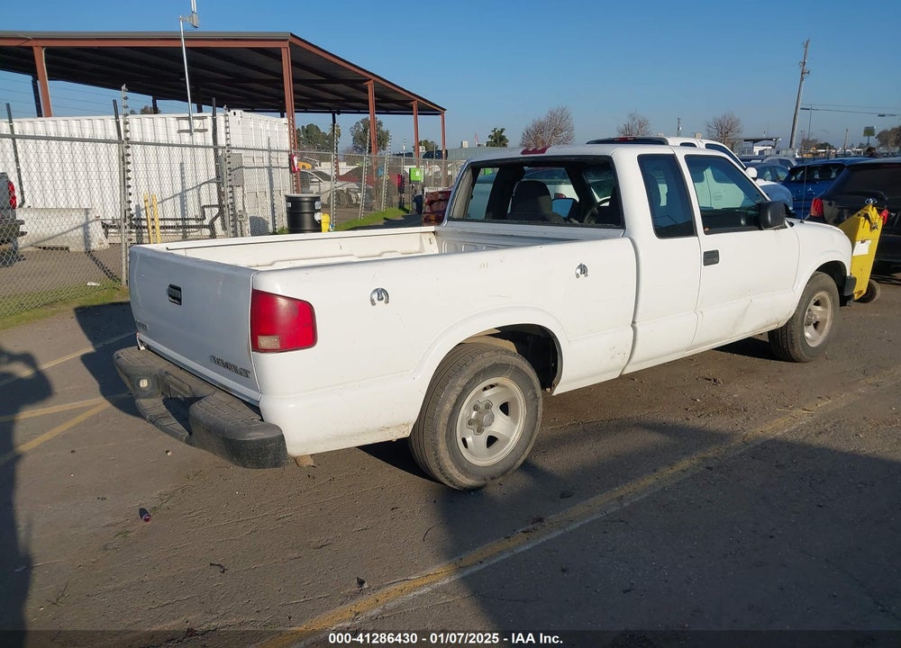 2003 CHEVROLET S-10 VIN: 1GCCS19H938169557