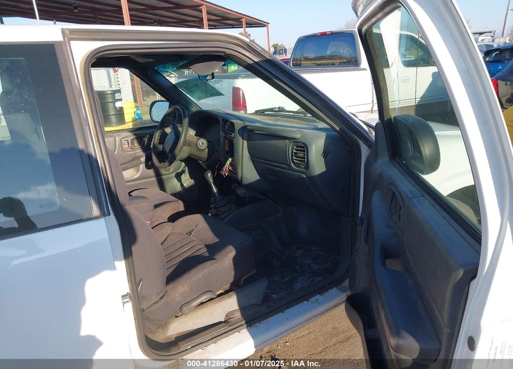 2003 CHEVROLET S-10 VIN: 1GCCS19H938169557