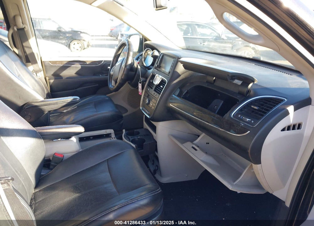 2013 CHRYSLER TOWN & COUNTRY TOURING VIN: 2C4RC1BGXDR692035