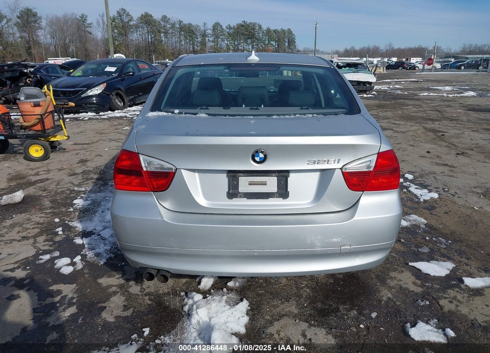 2007 BMW 328I VIN: WBAVA33587KX77324