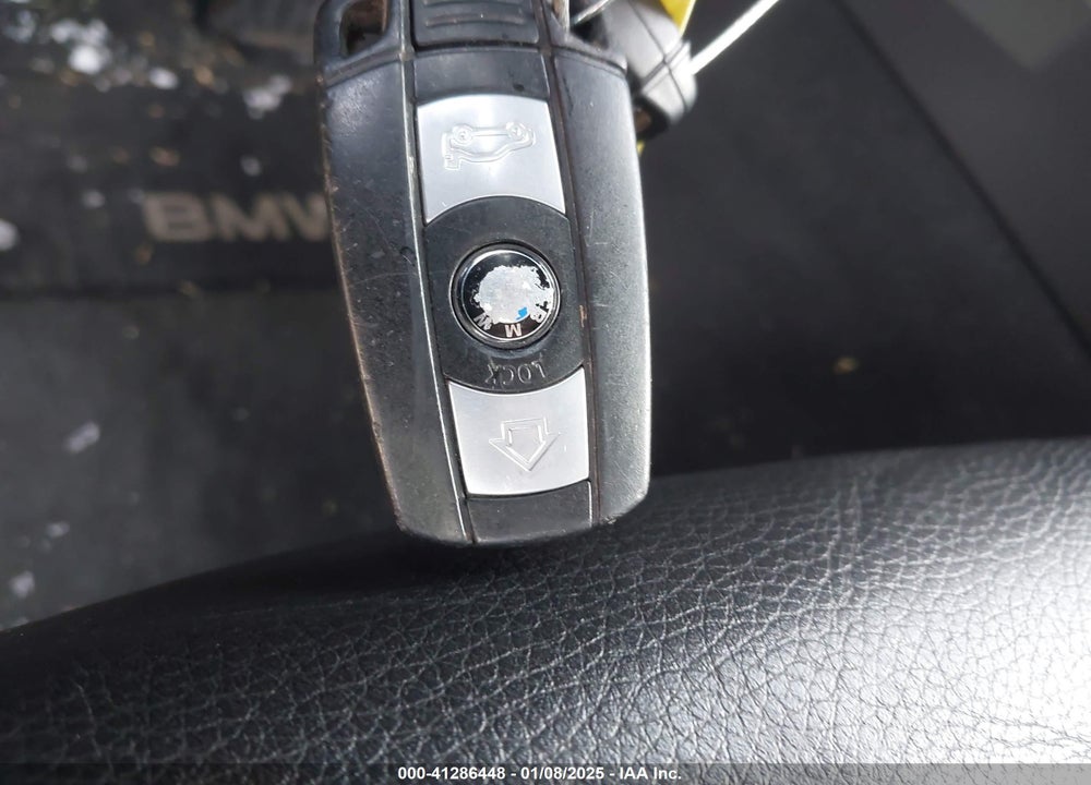 2007 BMW 328I VIN: WBAVA33587KX77324