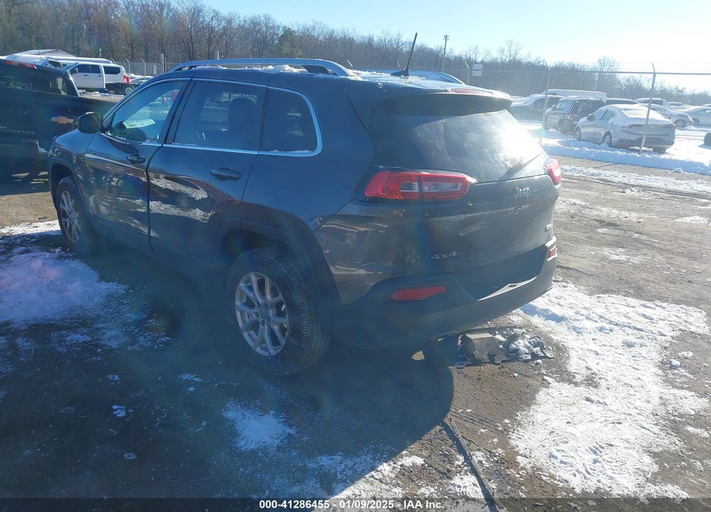 2017 JEEP CHEROKEE LATITUDE 4X4 VIN: 1C4PJMCBXHW587476