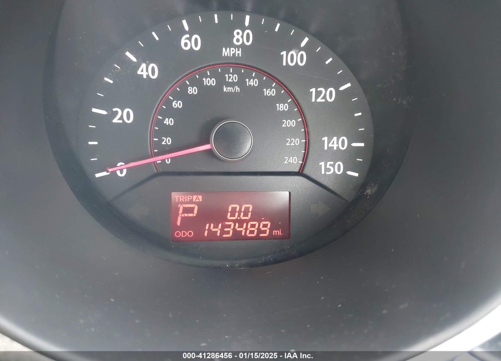 2011 KIA SORENTO LX V6 VIN: 5XYKTDA28BG165346
