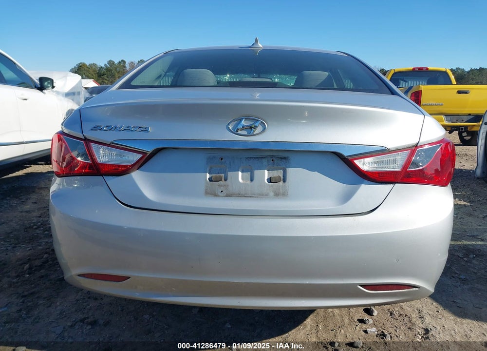 2013 HYUNDAI SONATA VIN: 5NPEB4ACXDH713464