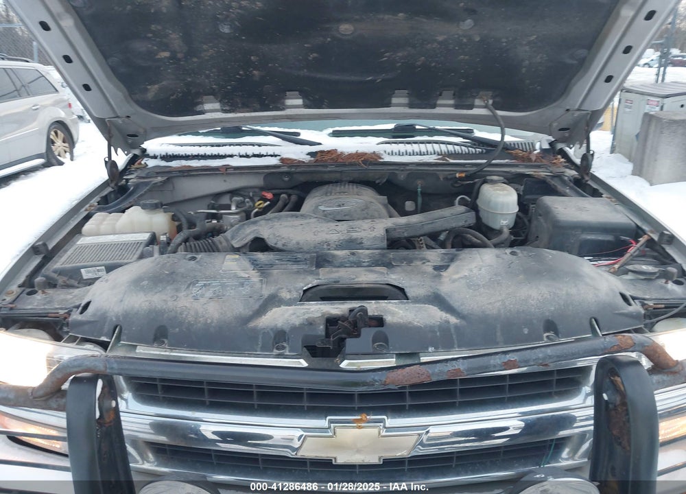 2005 CHEVROLET TAHOE LT VIN: 1GNEK13T55J211120
