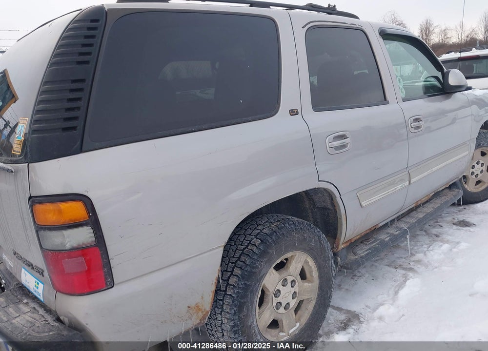2005 CHEVROLET TAHOE LT VIN: 1GNEK13T55J211120