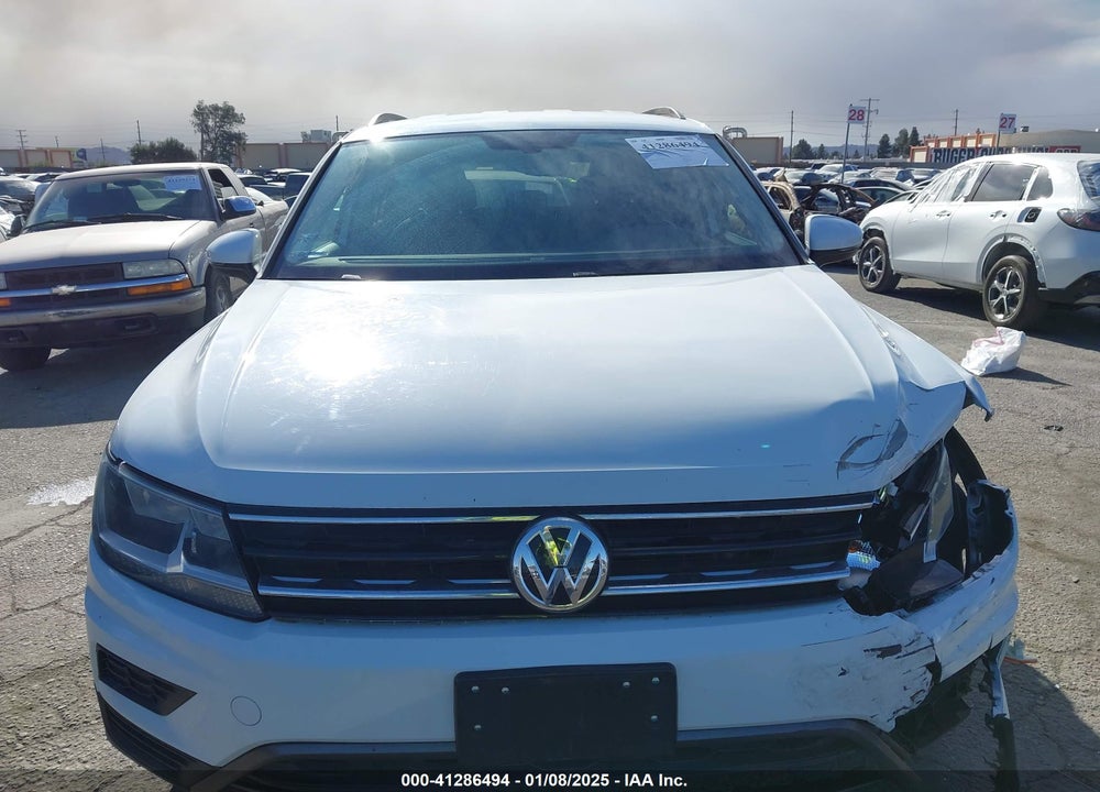 2018 VOLKSWAGEN TIGUAN 2.0T SE/2.0T SEL VIN: 3VV3B7AX5JM221282