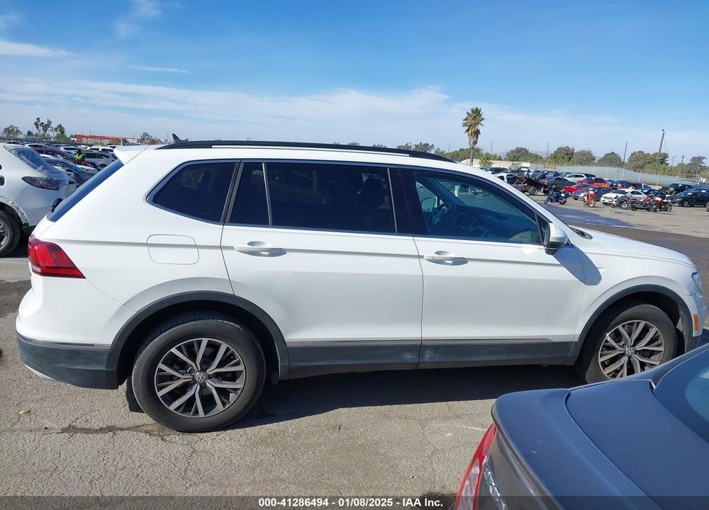 2018 VOLKSWAGEN TIGUAN 2.0T SE/2.0T SEL VIN: 3VV3B7AX5JM221282