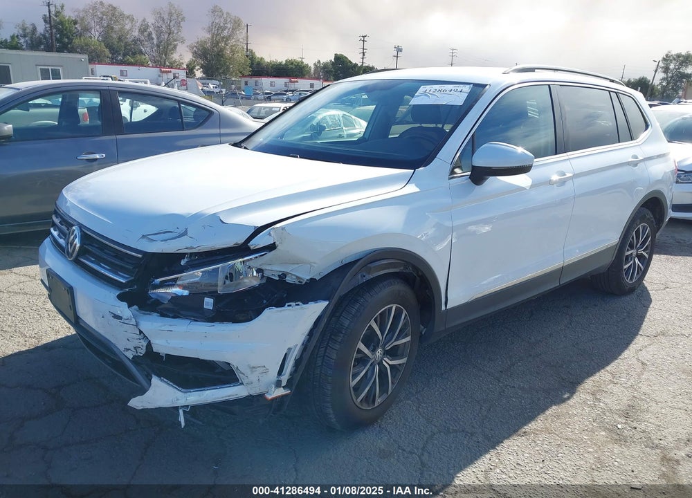 2018 VOLKSWAGEN TIGUAN 2.0T SE/2.0T SEL VIN: 3VV3B7AX5JM221282