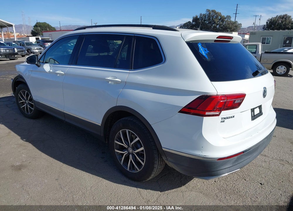 2018 VOLKSWAGEN TIGUAN 2.0T SE/2.0T SEL VIN: 3VV3B7AX5JM221282