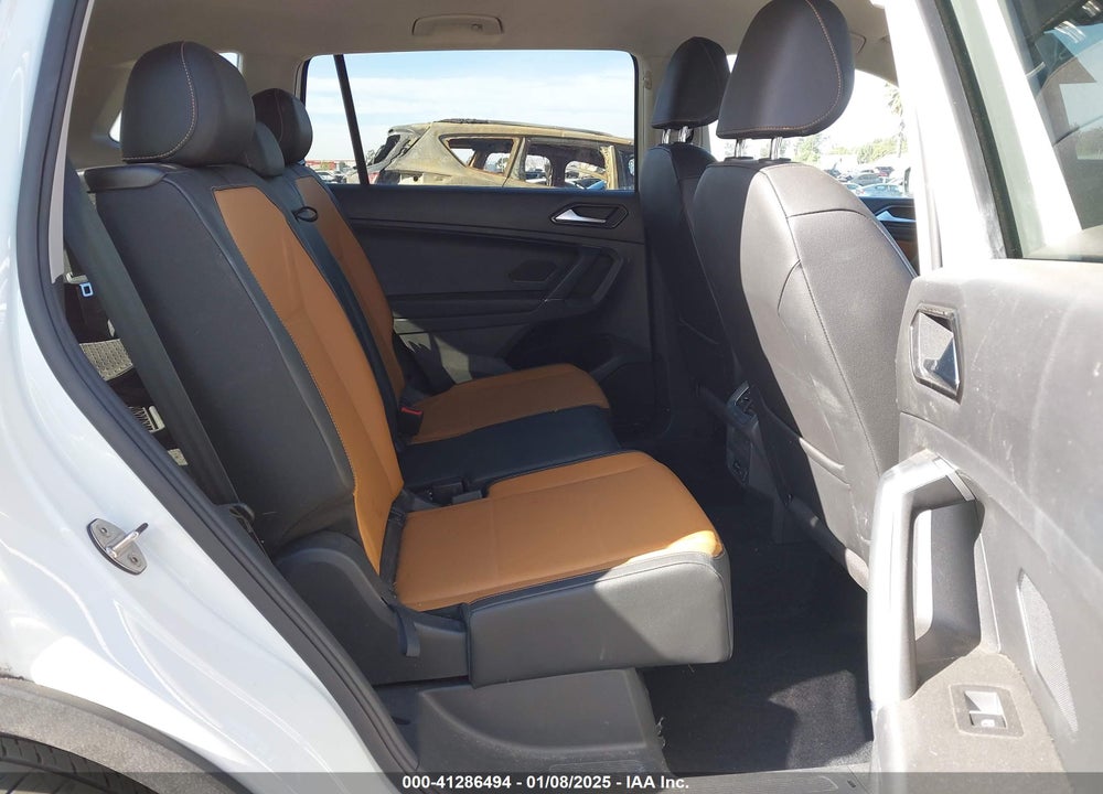 2018 VOLKSWAGEN TIGUAN 2.0T SE/2.0T SEL VIN: 3VV3B7AX5JM221282