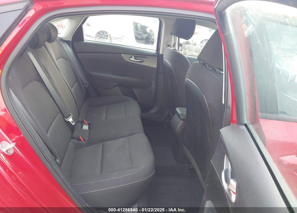 2021 KIA FORTE VIN: 3KPF24AD8ME404268