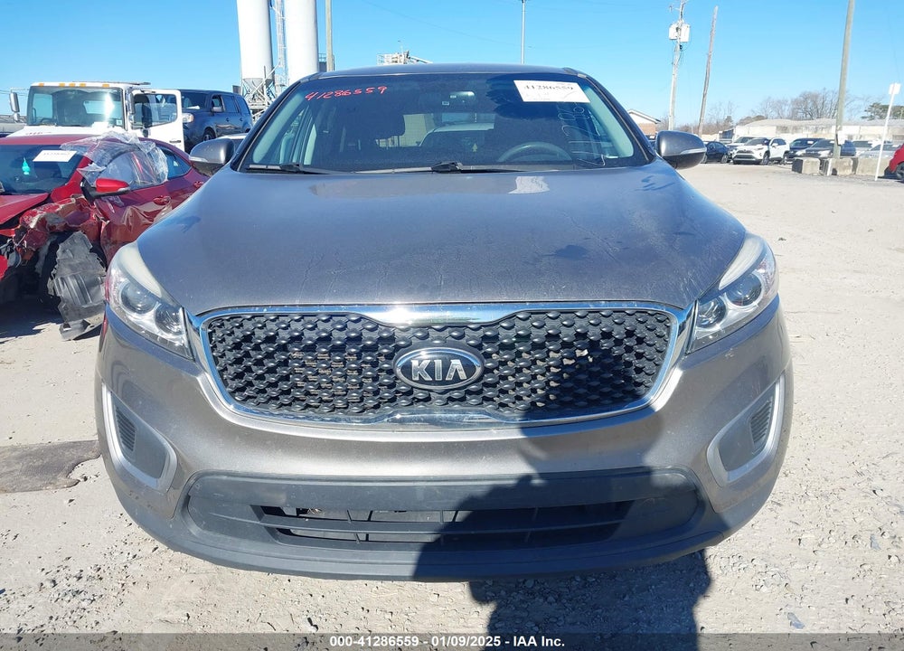 2016 KIA SORENTO 2.4L L VIN: 5XYPG4A30GG166873