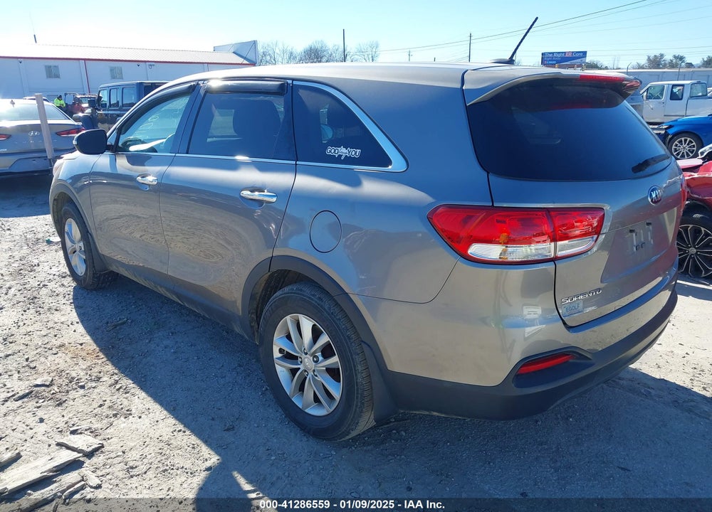 2016 KIA SORENTO 2.4L L VIN: 5XYPG4A30GG166873
