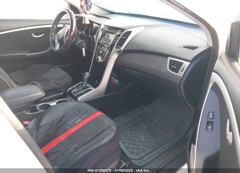 2014 HYUNDAI ELANTRA GT VIN: KMHD35LH3EU227573