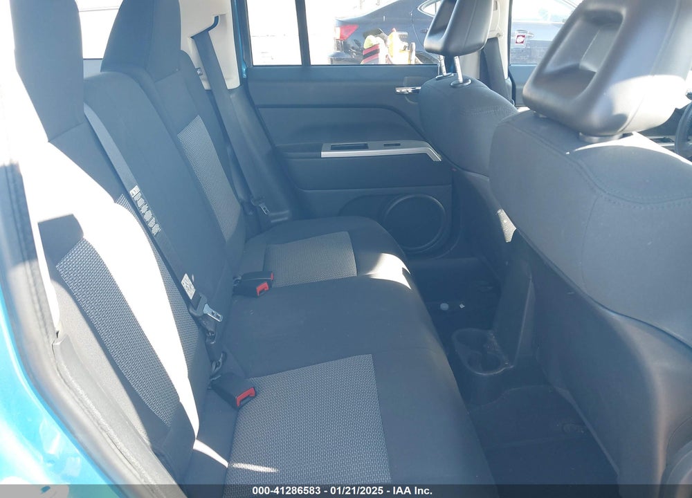 2008 JEEP PATRIOT SPORT VIN: 1J8FT28W98D554138