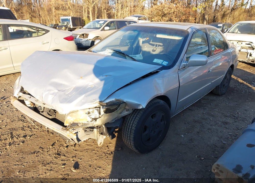 2002 HONDA ACCORD 3.0 EX VIN: 1HGCG16572A079120