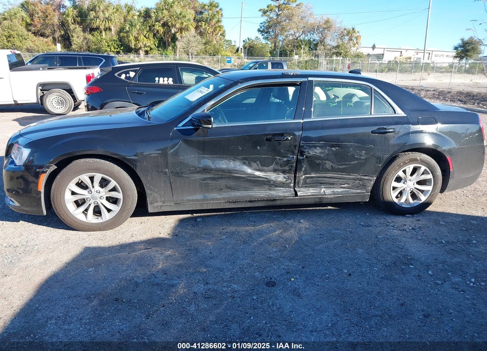 2015 CHRYSLER 300 LIMITED VIN: 2C3CCAAG0FH829469
