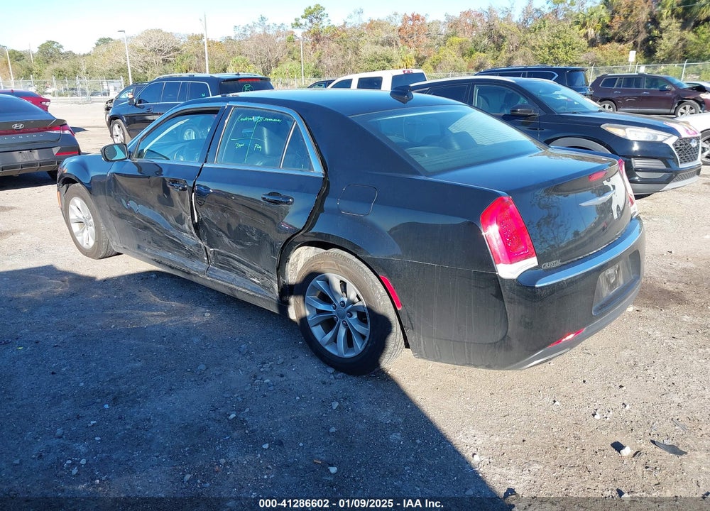 2015 CHRYSLER 300 LIMITED VIN: 2C3CCAAG0FH829469