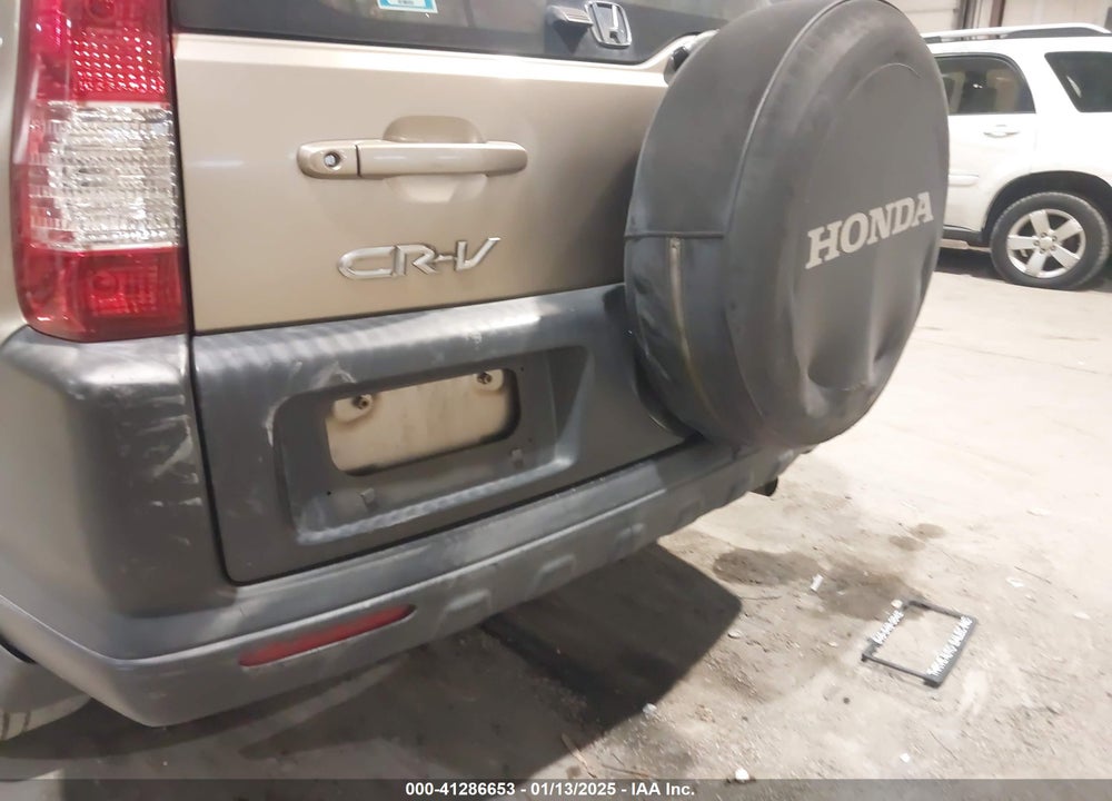 2005 HONDA CR-V LX VIN: JHLRD68565C001712