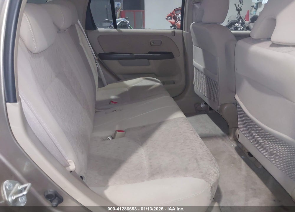 2005 HONDA CR-V LX VIN: JHLRD68565C001712