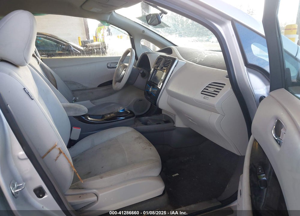 2016 NISSAN LEAF SV VIN: 1N4BZ0CP2GC312469