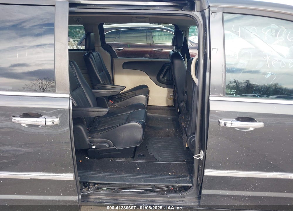 2012 CHRYSLER TOWN & COUNTRY TOURING VIN: 2C4RC1BG7CR327651