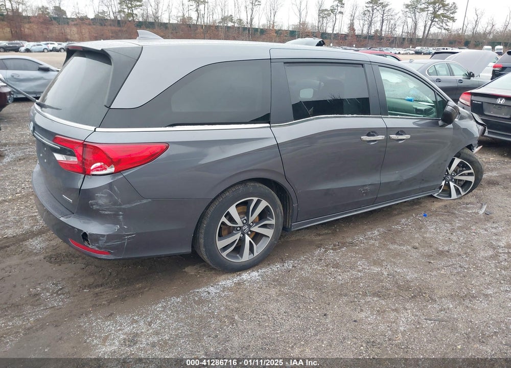 2022 HONDA ODYSSEY TOURING VIN: 5FNRL6H83NB023597