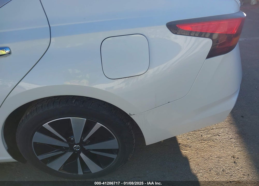 2021 NISSAN ALTIMA SV FWD VIN: 1N4BL4DV7MN387903