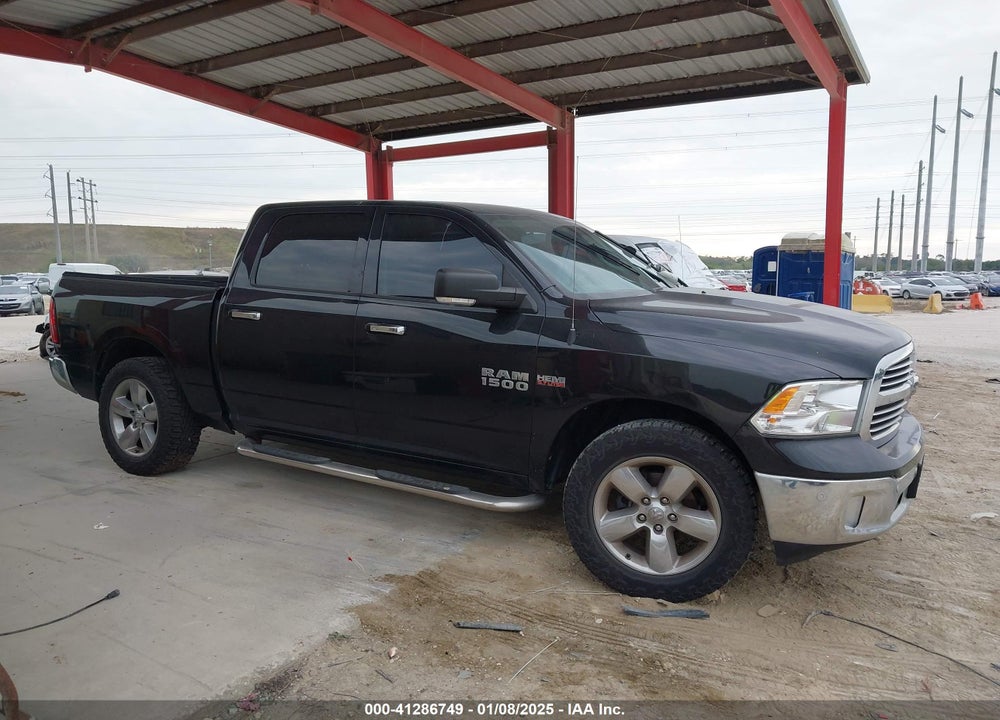 2018 RAM 1500 VIN: 1C6RR7LT5JS343332