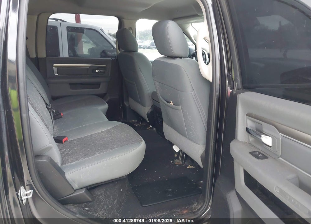 2018 RAM 1500 VIN: 1C6RR7LT5JS343332