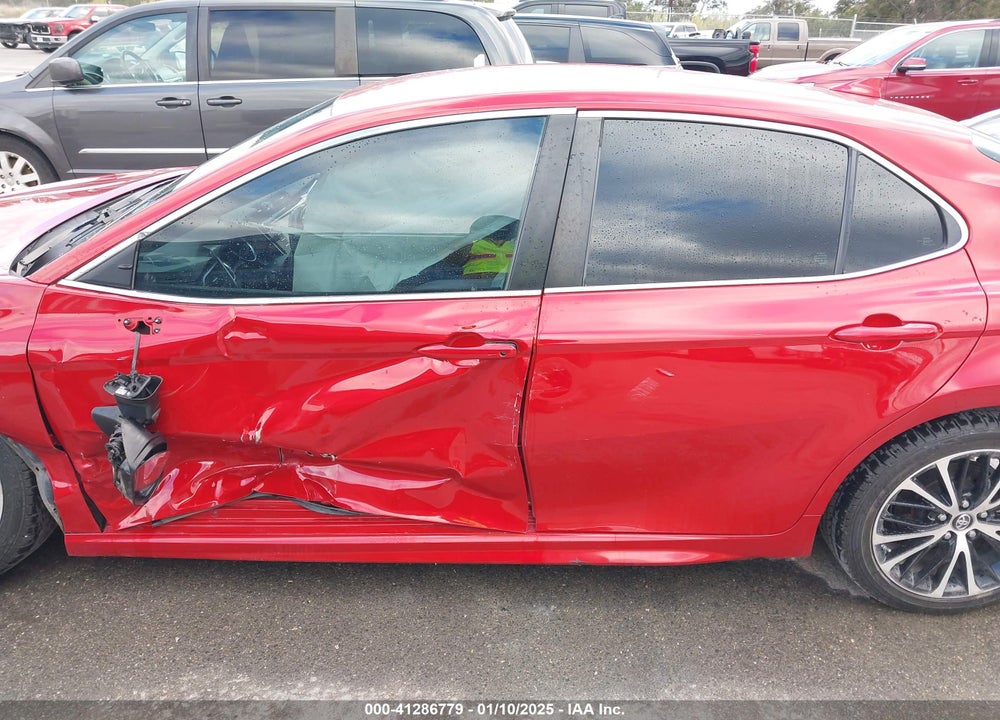 2019 TOYOTA CAMRY VIN: 4T1B11HK5KU160867