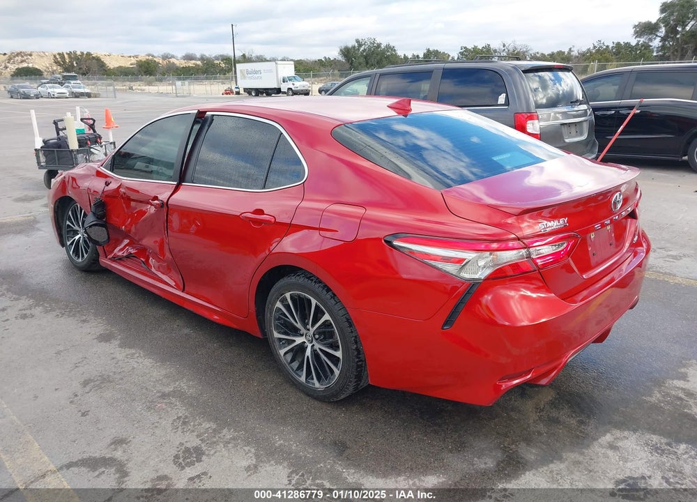 2019 TOYOTA CAMRY VIN: 4T1B11HK5KU160867
