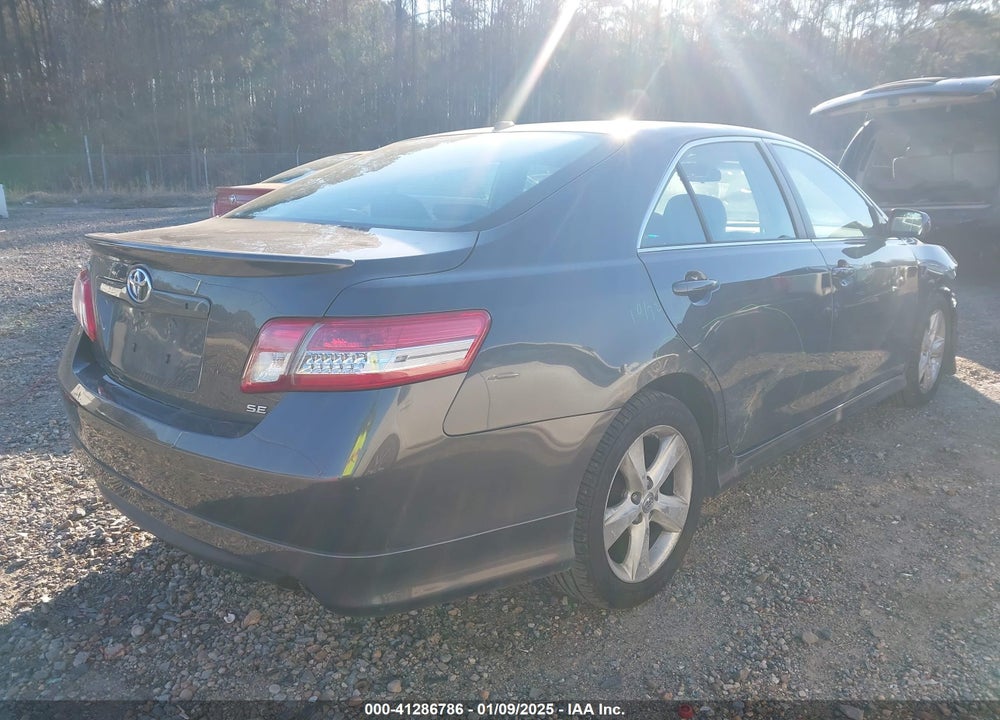 2011 TOYOTA CAMRY SE VIN: 4T1BF3EK9BU220571