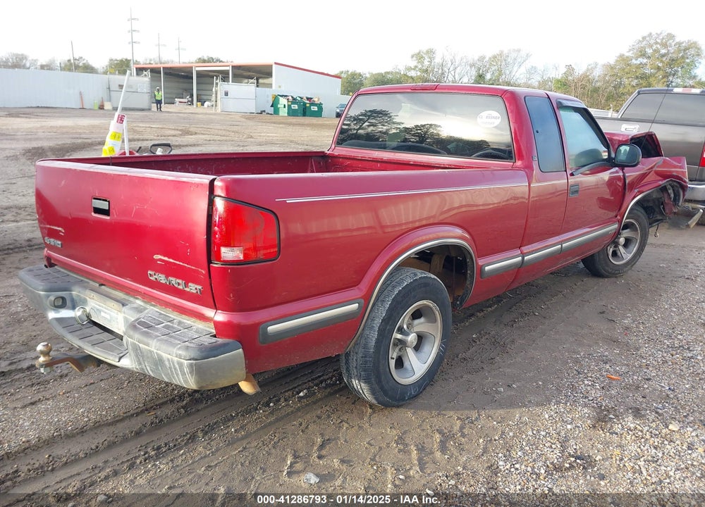 1998 CHEVROLET S-10 LS FLEETSIDE VIN: 1GCCS1940W8183851