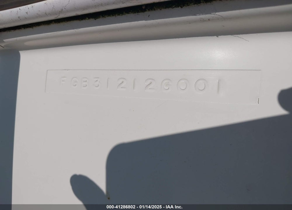 2001 CHAPARRAL BOAT VIN: FGB31212G001
