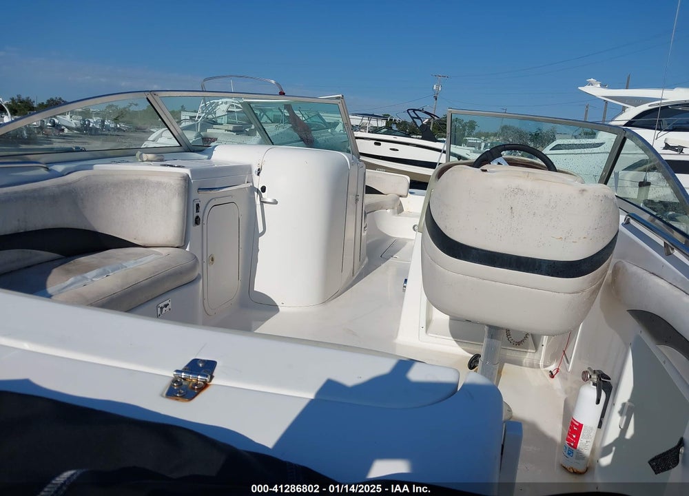 2001 CHAPARRAL BOAT VIN: FGB31212G001