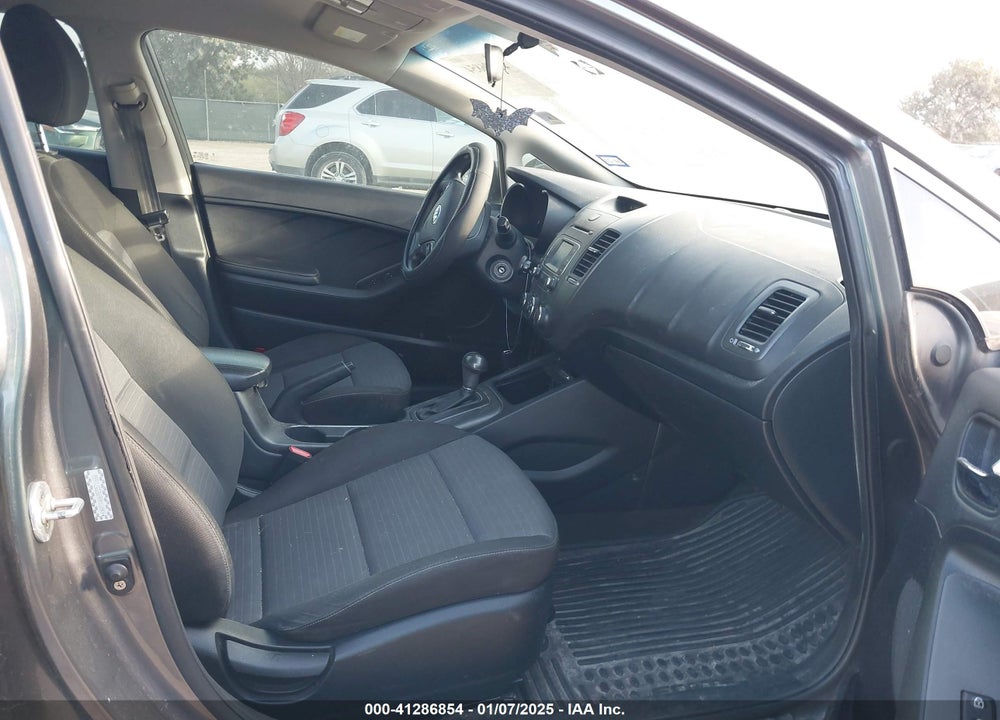 2016 KIA FORTE VIN: KNAFX4A69G5571688