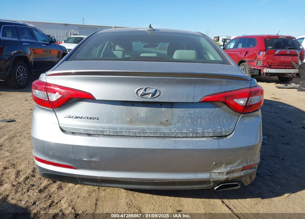 2017 HYUNDAI SONATA VIN: 5NPE24AF7HH457381