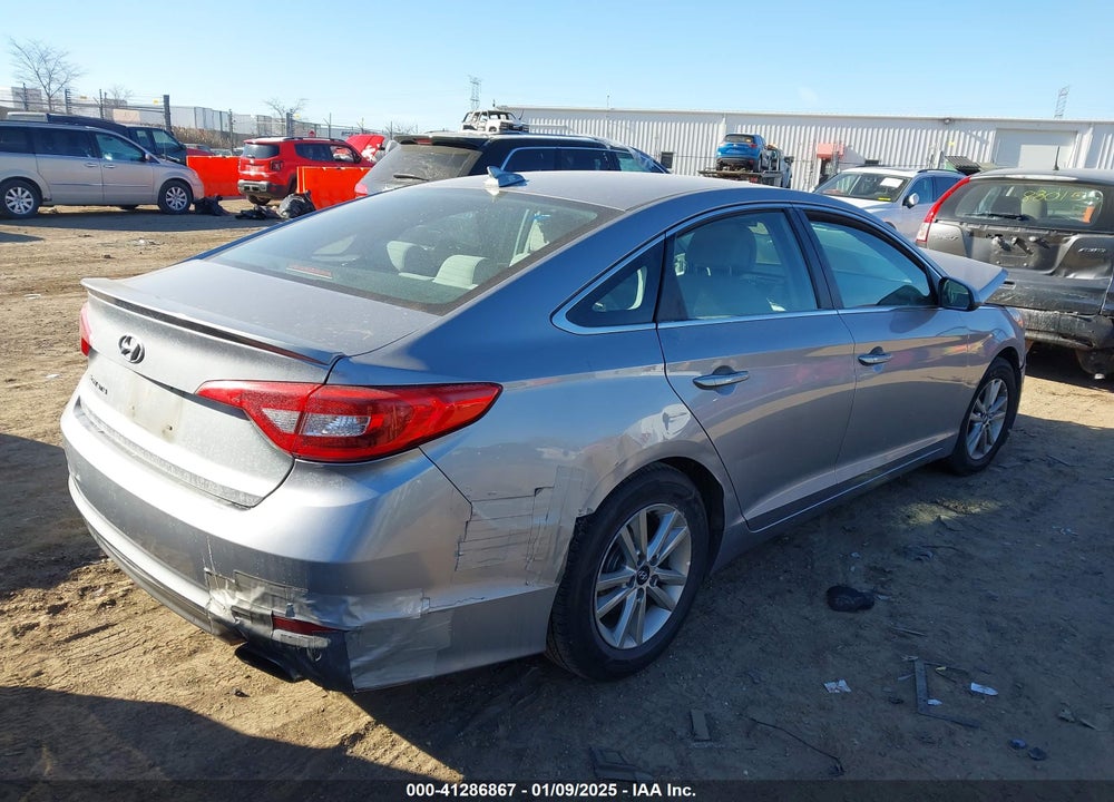 2017 HYUNDAI SONATA VIN: 5NPE24AF7HH457381