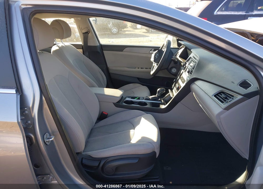 2017 HYUNDAI SONATA VIN: 5NPE24AF7HH457381