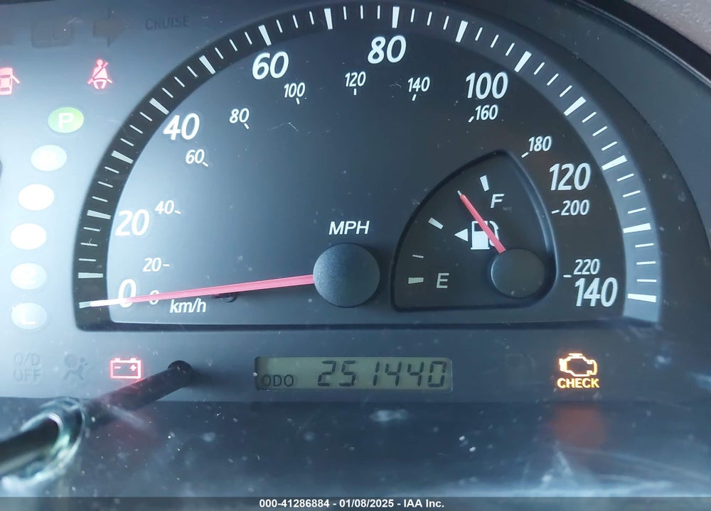 2002 TOYOTA CAMRY LE VIN: 4T1BE30KX2U080184