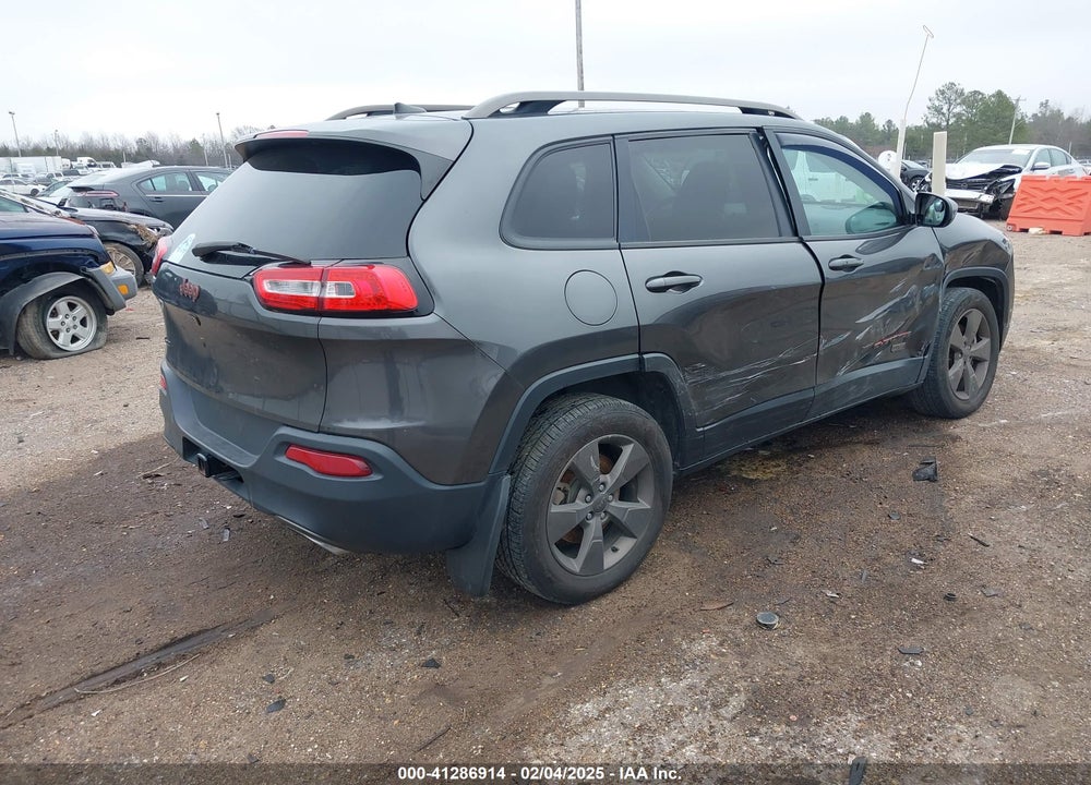 2017 JEEP CHEROKEE VIN: 1C4PJMCS1HW521429