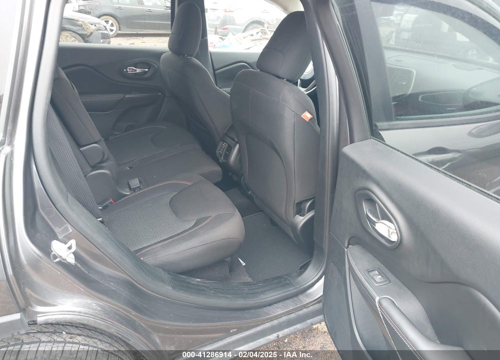 2017 JEEP CHEROKEE VIN: 1C4PJMCS1HW521429
