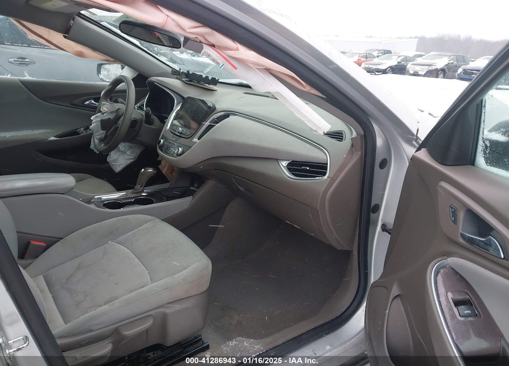 2019 CHEVROLET MALIBU VIN: 1G1ZD5ST3KF105690