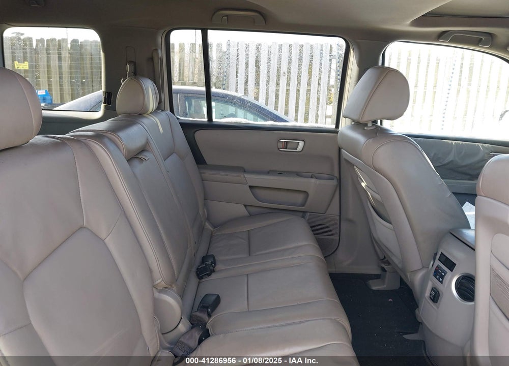 2009 HONDA PILOT EX-L VIN: 5FNYF48579B017935
