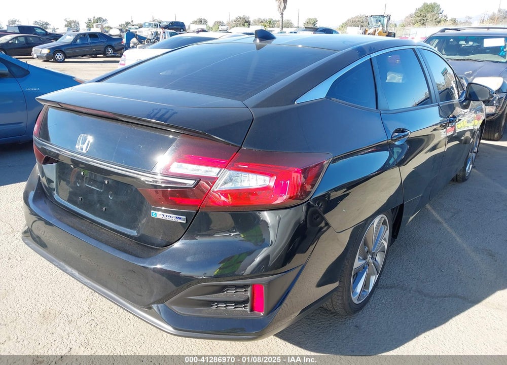 2018 HONDA CLARITY PLUG-IN HYBRID TOURING VIN: JHMZC5F32JC002070