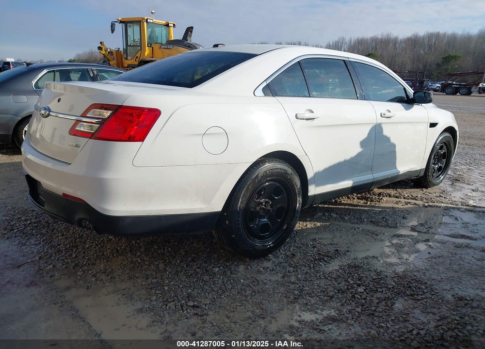2013 FORD POLICE INTERCEPTOR VIN: 1FAHP2M82DG139074
