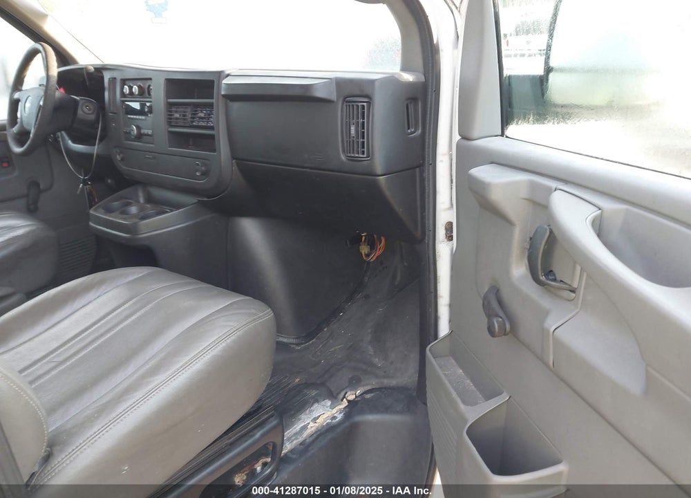 2008 CHEVROLET EXPRESS WORK VAN VIN: 1GCFG15X081122879